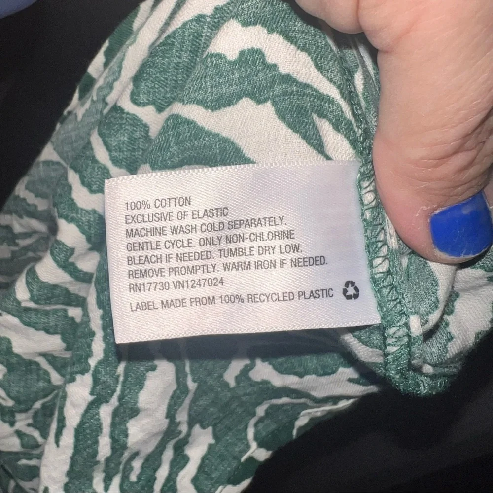 Ava & Viv Size XXL Women's Smocked Peplum Top - Picture 7 of 7